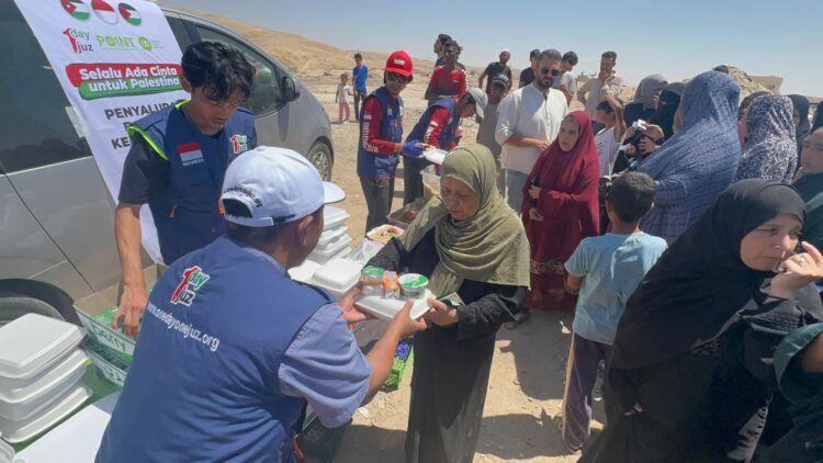 Perempuan Palestina: Luka, Hijab, dan Ketegaran