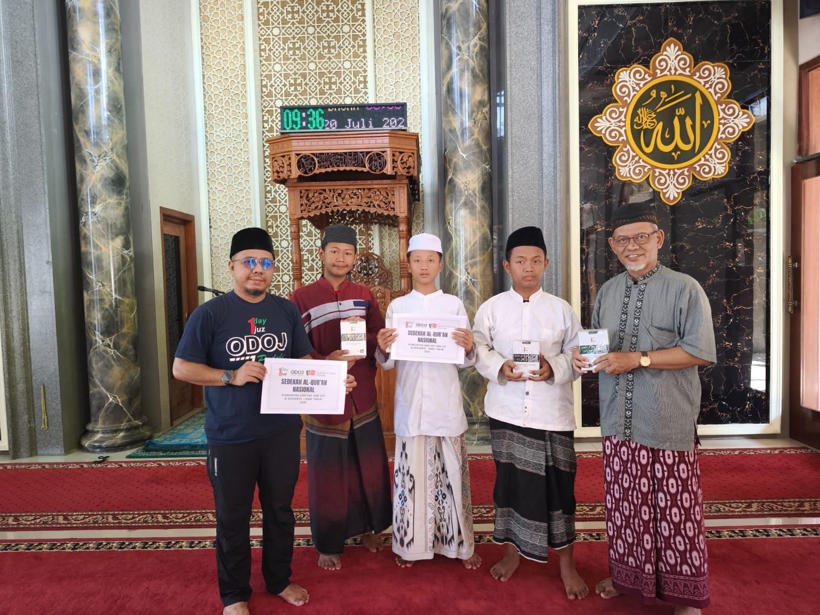 Sedekah Al Quran Sidoarjo: ODOJ Jatim Salurkan Mushaf ke Masjid Baitul Mukminin